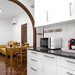 Wave Apartment *